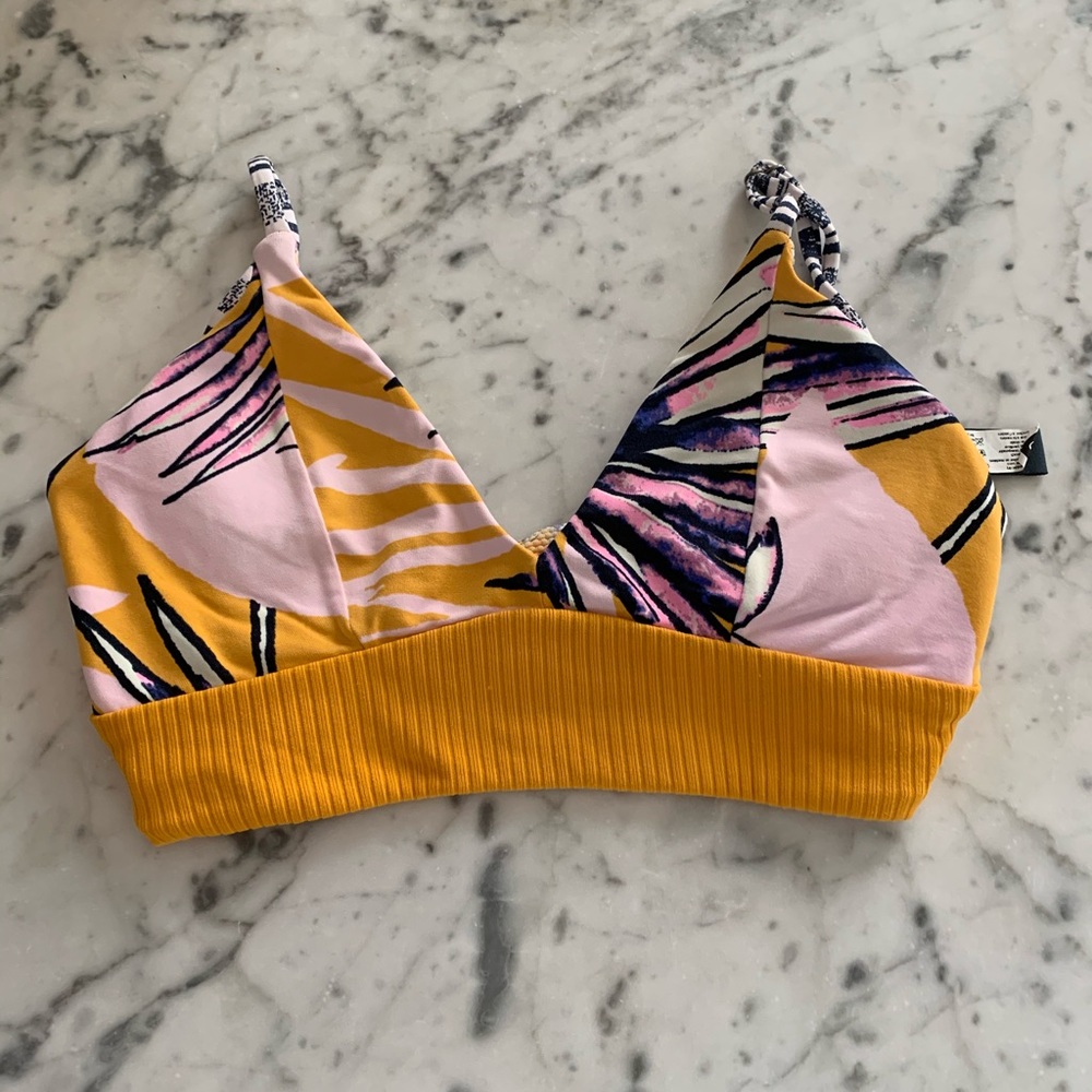 Maaji bikini top size small